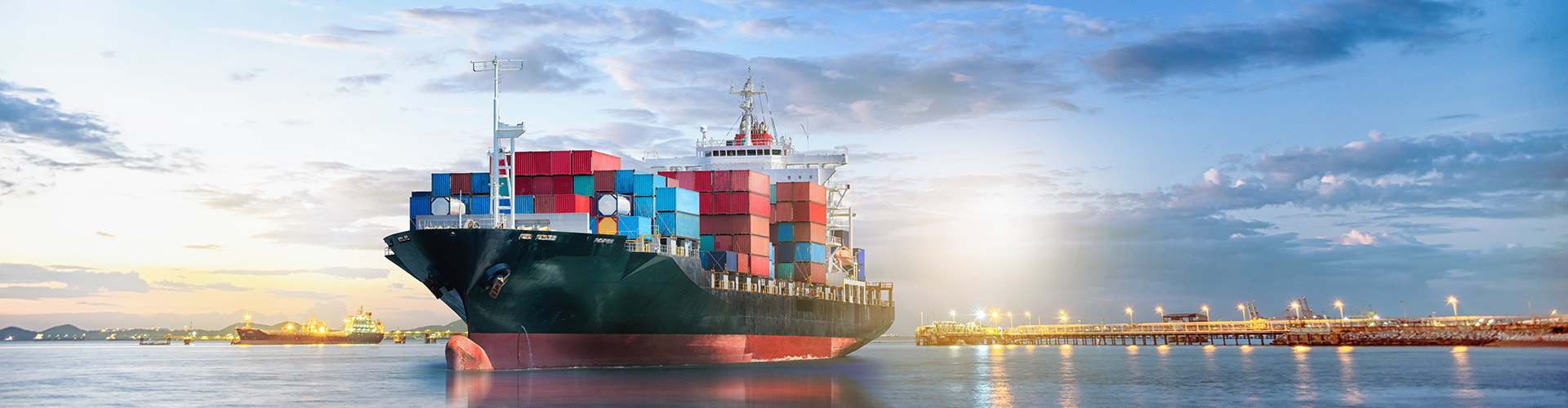 8月1日運(yùn)價(jià)再漲2000美元！多家船公司公布8月上調(diào)運(yùn)價(jià)